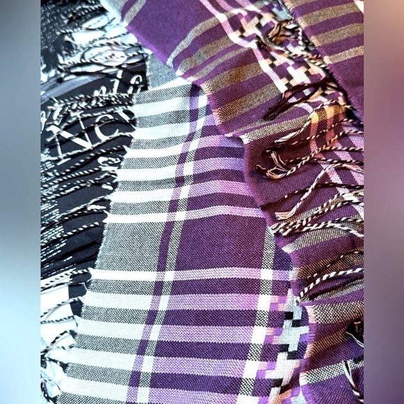 🧣Exquisite Vintage ROOTS Purple, Black and Grey Scarf or Wrap - Picture 10 of 13